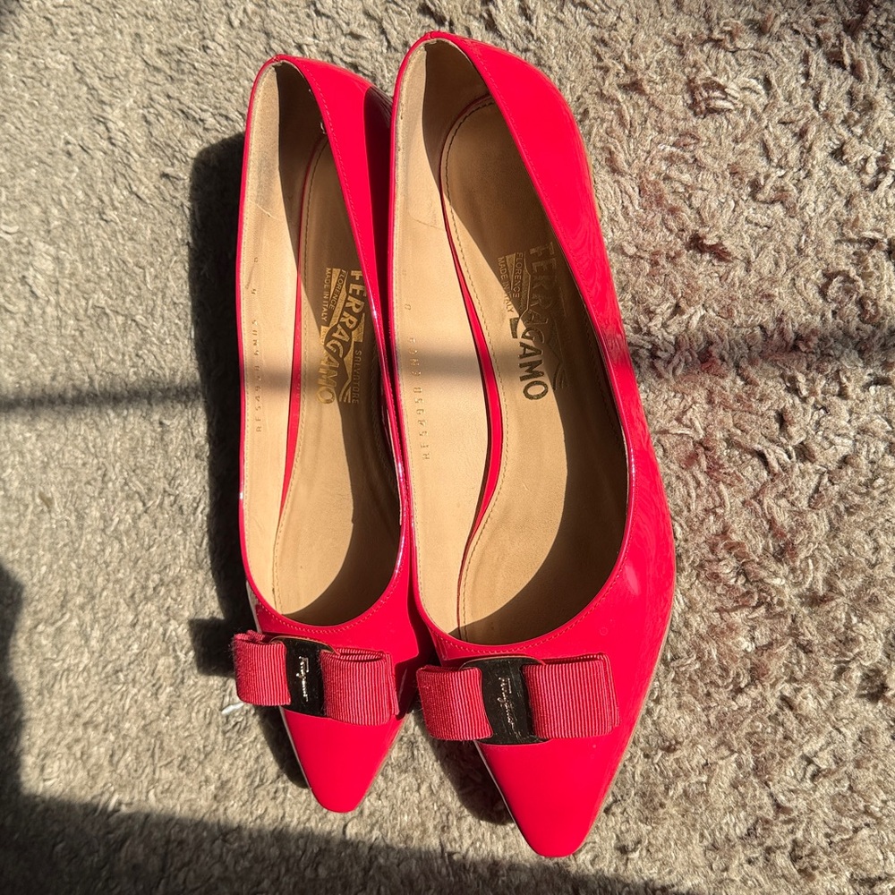 Salvatore Ferragamo Red Patent Leather flats - Picture 4 of 12